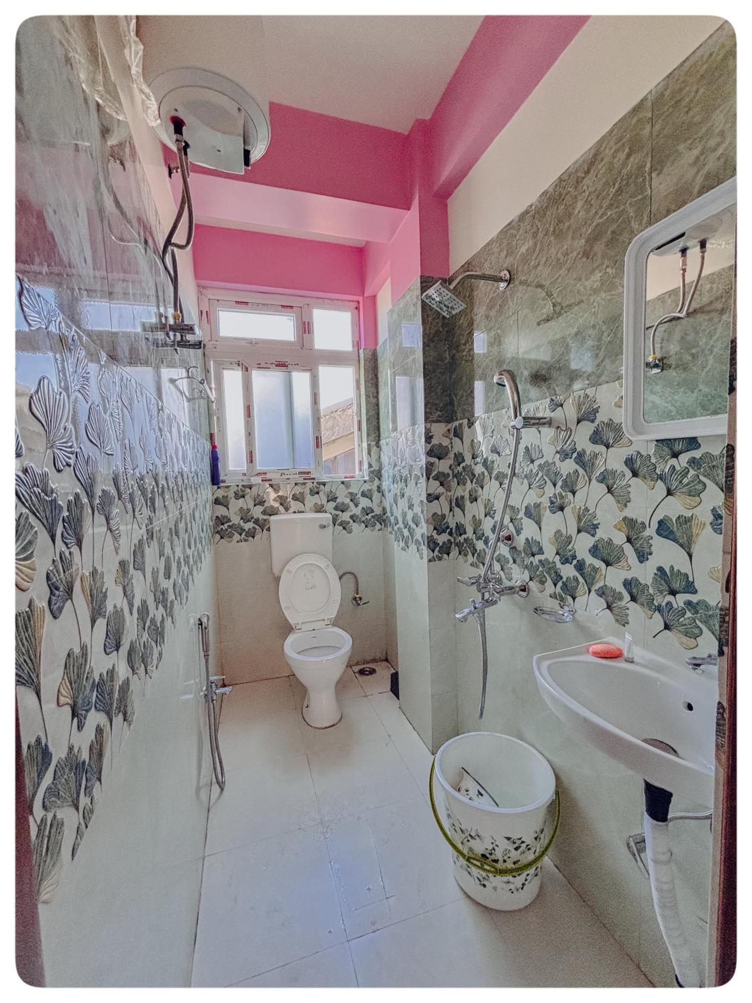 Stargaze Backpackers Shillong Pansiyon Dış mekan fotoğraf