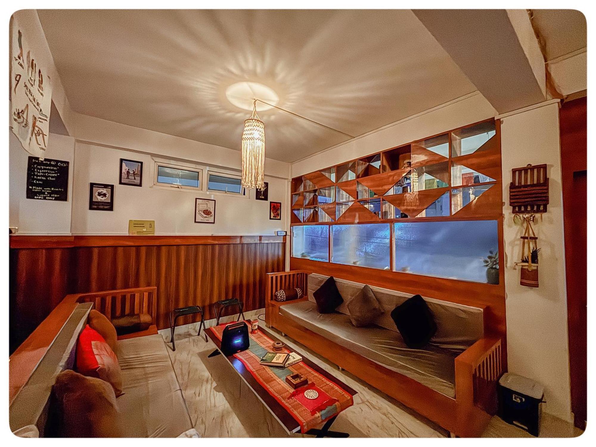 Stargaze Backpackers Shillong Pansiyon Dış mekan fotoğraf